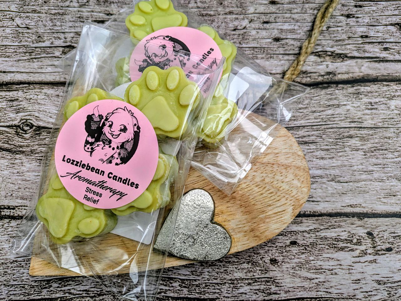 Aromatherapy Soy Wax Melts shaped like Paw prints | Made with essential oils | Pack of 4