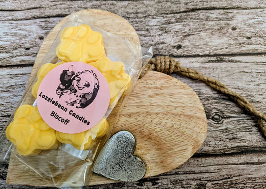 Sweet Scented Soy Wax Melts shaped like Paw prints | Made in the UK | Pack of 5