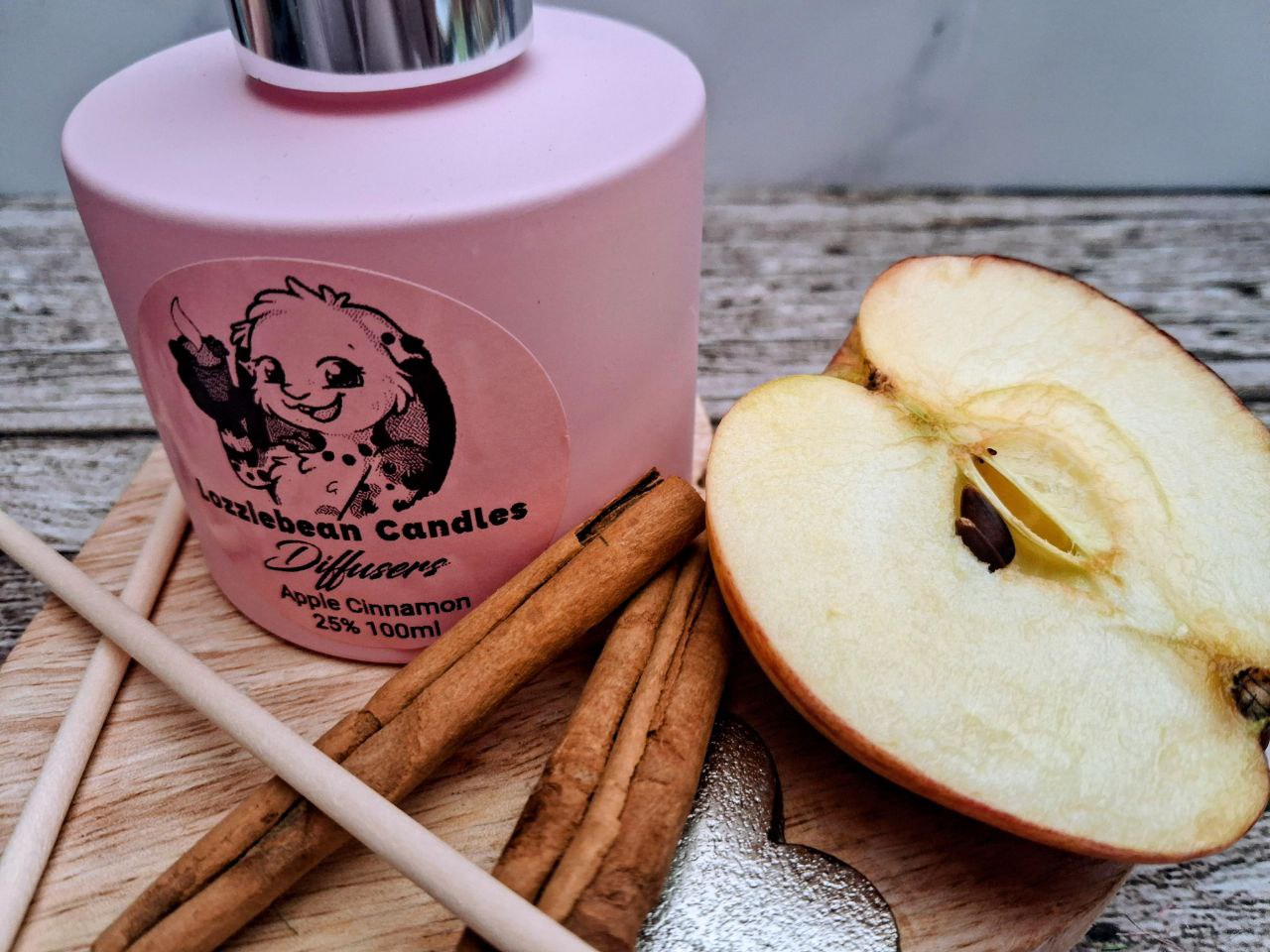 Reed Diffusers | Handmade Home Scents | 100ml Bottles with 6 Reeds