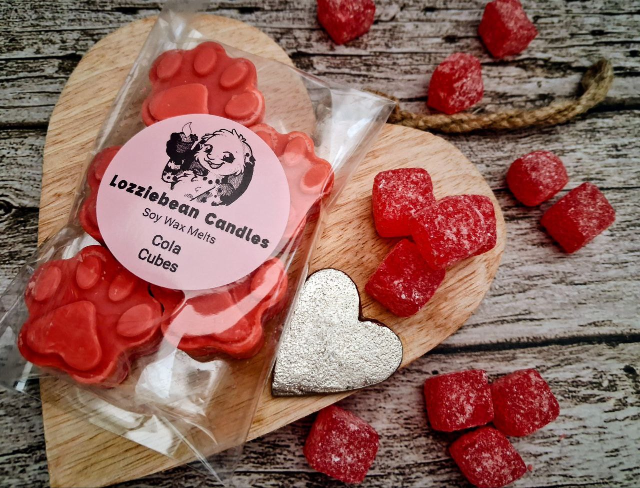 Sweet Scented Soy Wax Melts shaped like Paw prints | Made in the UK | Pack of 5