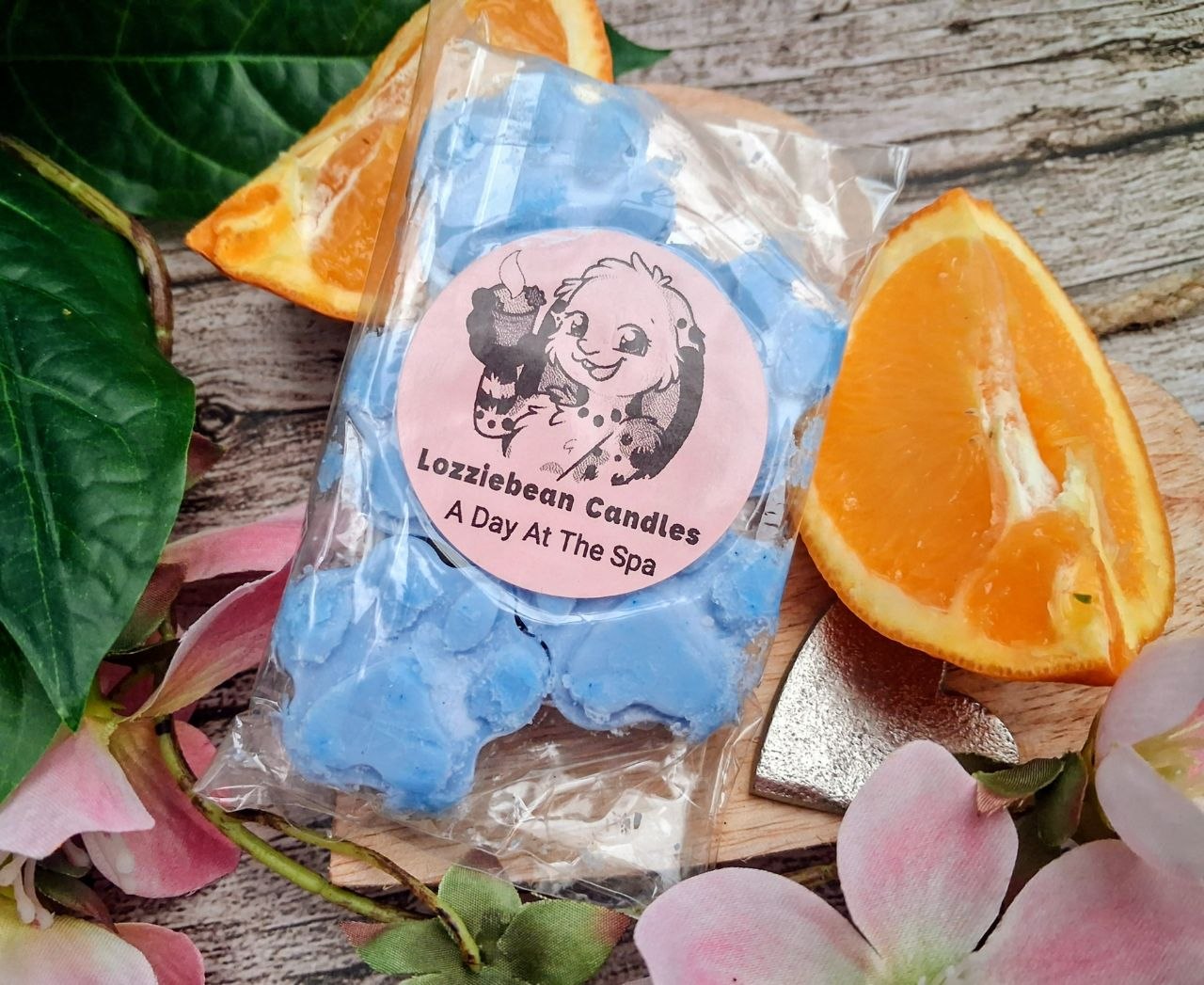 Relaxing Scented Soy Wax Melts shaped like Paw prints | Made in the UK | Pack of 5