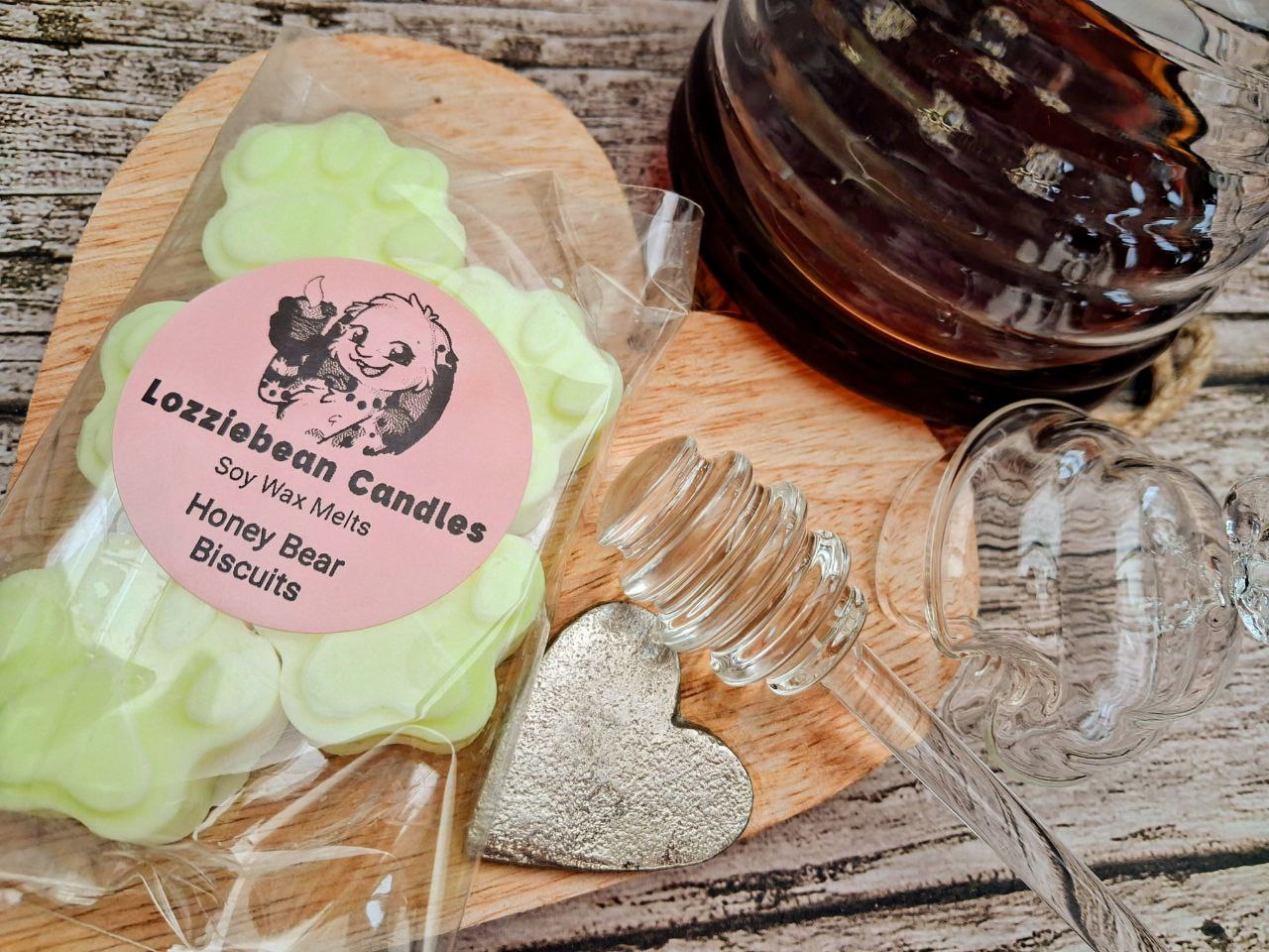 Sweet Scented Soy Wax Melts shaped like Paw prints | Made in the UK | Pack of 5