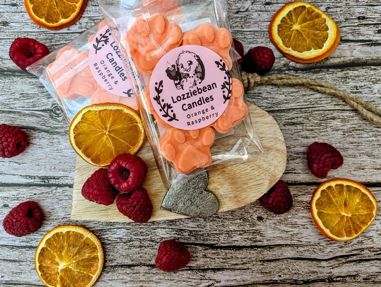 Floral & Fruity Scented Soy Wax Melts shaped like Paw prints | Made in the UK | Pack of 5